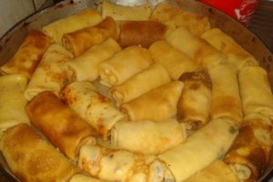 Clatite cu branza la cuptor