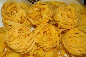 Pasta alla Portofino cu prosciutto