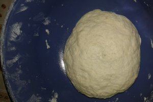 Pizza cu salam