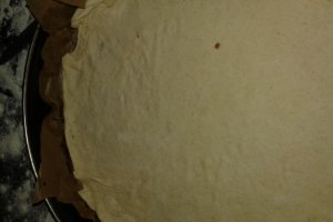 Pizza cu salam