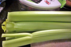 Salată de fusilli cu cremwursti