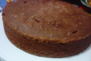 Tort aniversar de ciocolata