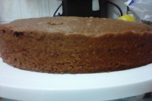 Tort aniversar de ciocolata