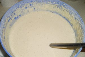 Clatite cu pasta de macese
