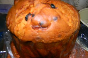 Panettone cu crema de smantana si nuca