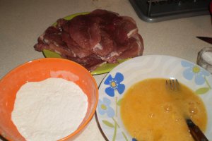 Cartofi cu sos de mustar cu smantana si snitele