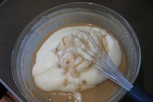 Pancakes cu pudra de roscove