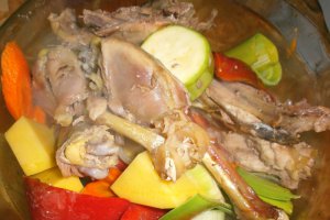 Carne de pui cu legume