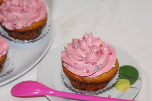 Briose cu crema de mure
