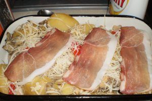 Pulpe la cuptor cu ciuperci,cartofi si cascaval