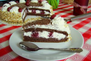 Shwarzwälder torte - Tort Padurea Neagra si o dubla aniversare!