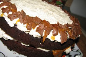 Tort cu ciocolata si caramel