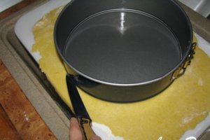 Tort cu mac si glazura de lamaie
