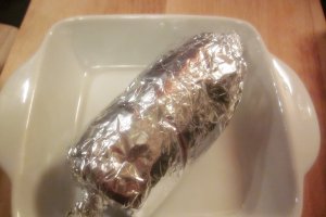 Rulada de pui cu sos de cascaval si paste inimioare