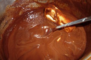 Desert prajitura cu ciocolata si crema de cafea