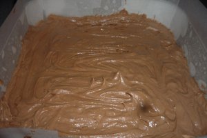 Desert prajitura cu ciocolata si crema de cafea