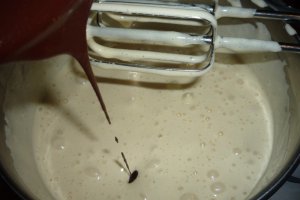 Desert prajitura cu ciocolata si crema de cafea