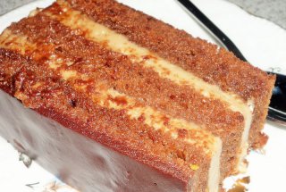 Desert prajitura cu ciocolata si crema de cafea