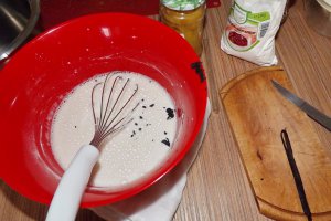 Tort cu aroma de lamaie si vanilie