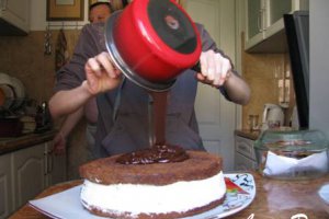 Tort de ciocolata