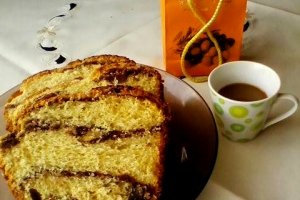Cozonaci pufosi