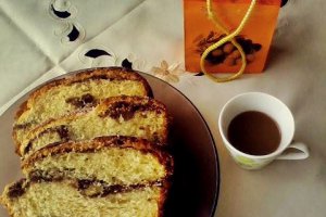 Cozonaci pufosi
