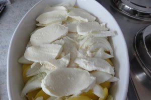 Cartofi gratinati cu kaiser