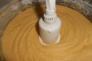 Prajitura cu gem si crema de nuca