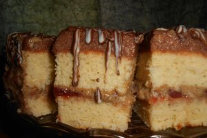 Prajitura cu gem si crema de nuca