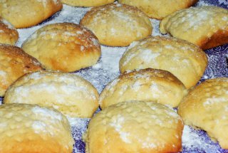 Biscuiti vanilati cu  lamaie