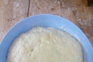 Aluat de briosa umplut
