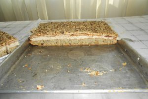 Desert prajitura cu nuca si caramel