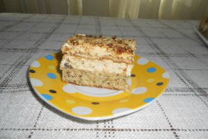 Desert prajitura cu nuca si caramel