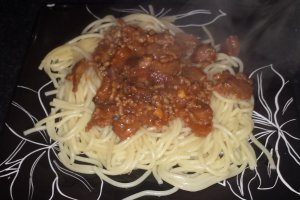 Spaghete cu carne tocata de porc si muschiulet afumat