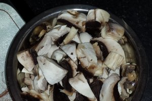 Ostropel de pui cu ciuperci