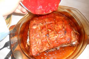 Costita de porc cu rosii, la cuptor