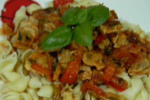 Paste cu piept de curcan
