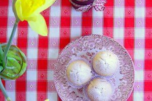 Muffins cu mere