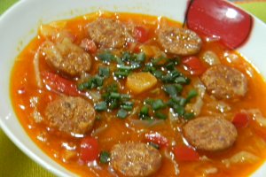 Supa deasa de varza cu chorizo