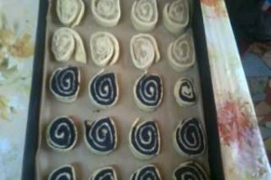 Melci dulci cu mac si nuca