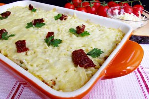 Gratin de cus-cus, cu carne tocata si legume