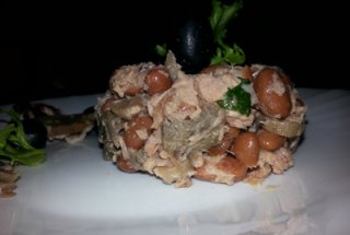 Salata de ton  cu ciuperci si masline