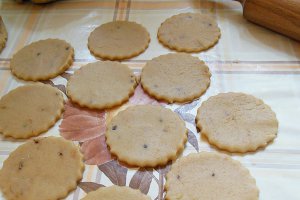 Biscuiti cu ness si crema de alune