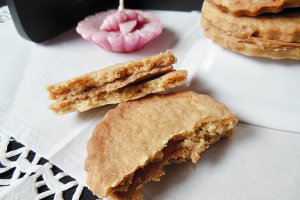 Biscuiti cu ness si crema de alune