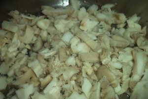 Pilaf de orez cu soia si ciuperci la tigaie