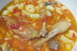 Tocana de pui cu legume