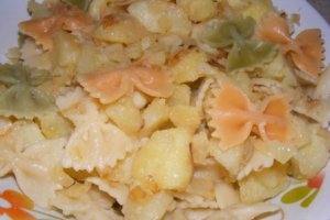 Salata de paste cu cartofi  (de post)