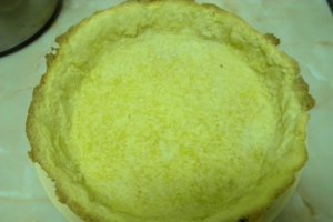 Tarta cu crema de vanilie si fructe