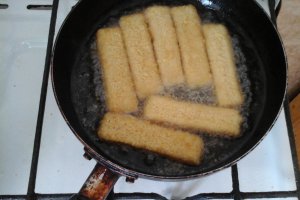 Piure de cartofi  cu batoane de calamar