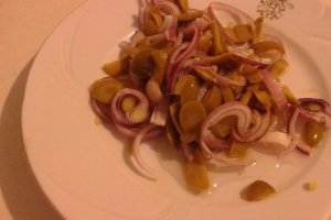 Focaccia cu ceapa si masline verzi